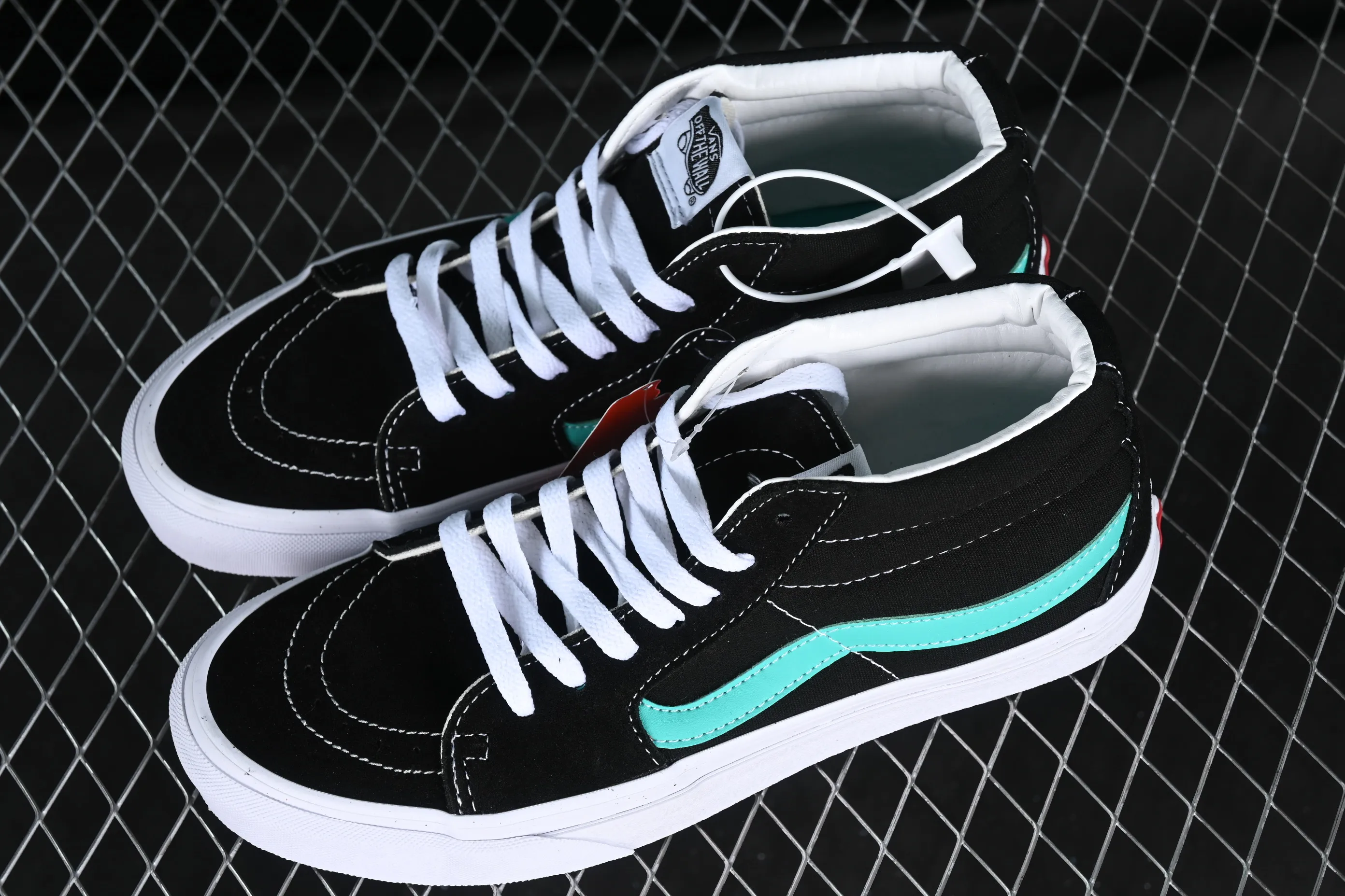 All categories Vans Vans series Vans Mid Vans SK8-Mid candy green/black green Vans official side striped mid-top canvas shoes VN0A3WM34FV